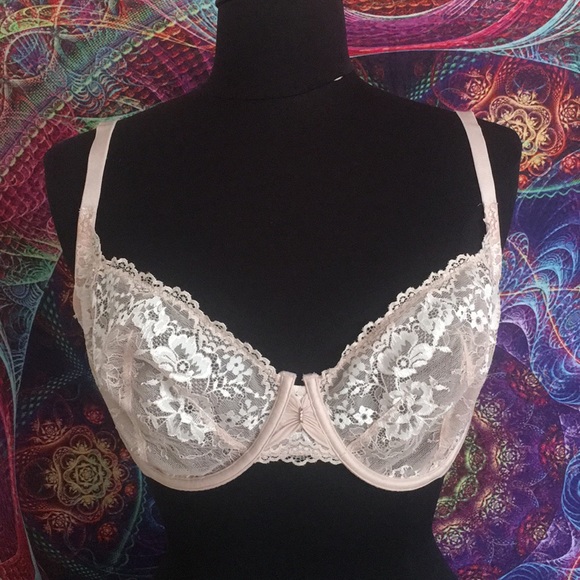 Victoria's Secret Other - Victoria’s Secret Lace Bra 36DDD